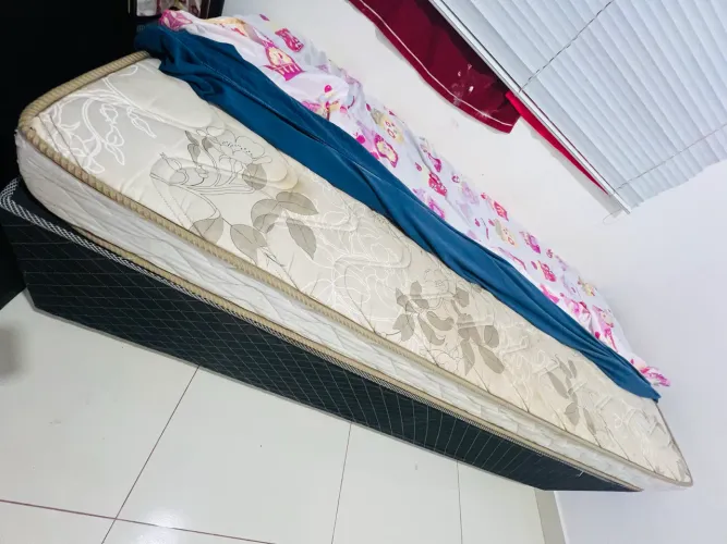 Cama Box + Colchão D33 ? OLX