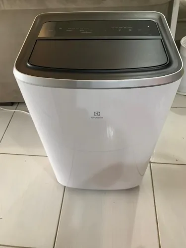 Ar-condicionado Portátil Electrolux Sp12f Branco (Usado)