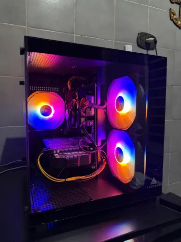 pc gamer roda tudo excelente