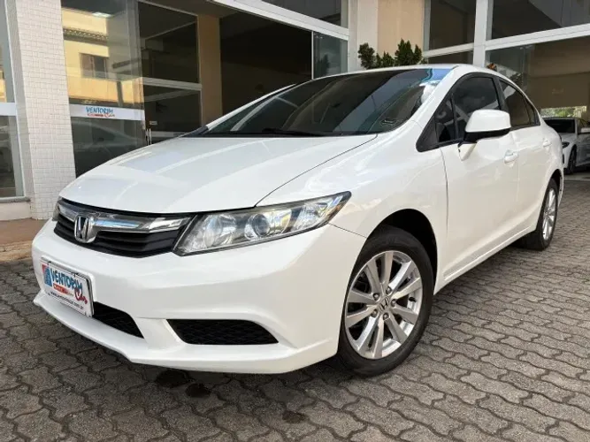 Honda Civic Sedan LXS 1.8/1.8 Flex 16V Aut. 4P 2014