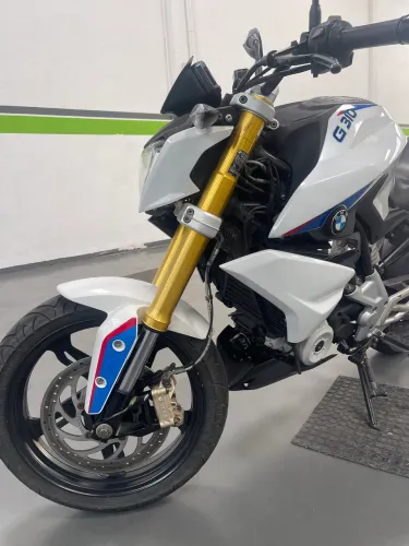 BMW 310R