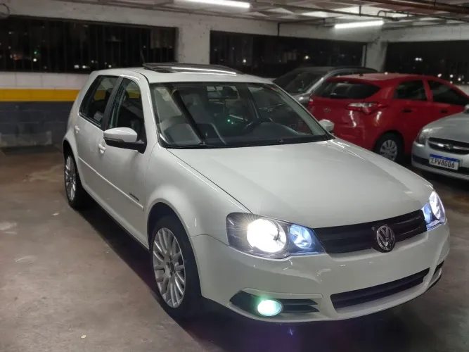 Volkswagen Golf Sportline 1.6 MI Total Flex 8V 4P 2013