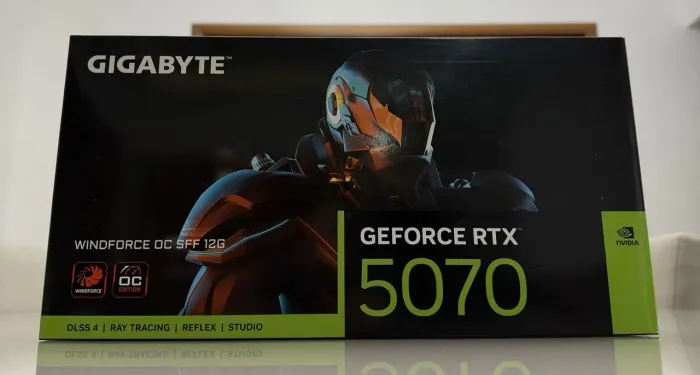 Placa de vídeo Nvidia GeForce RTX 5070 Gigabyte