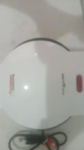 Vendo uma omeleteira valor 50 rea8s