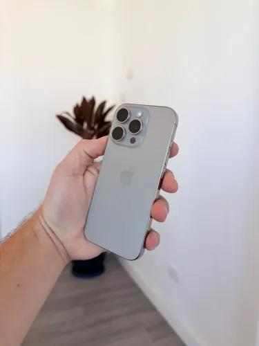 iPhone 16 Pro 128gb Sem detalhes