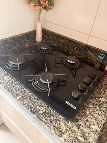 Bancada de cozinha com Cuba e cooktop 
