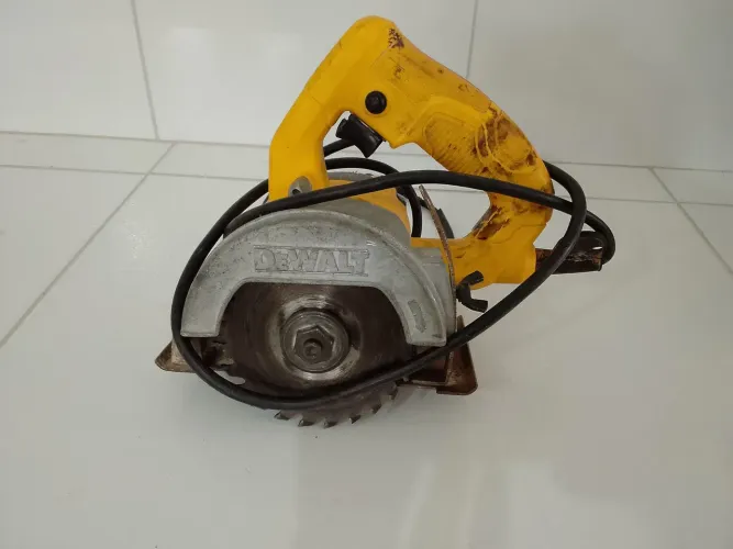 Serra marmore Dewalt