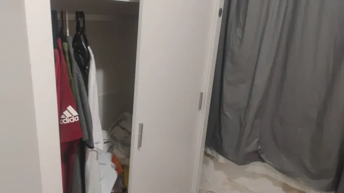 Guarda roupa MDF semi novo