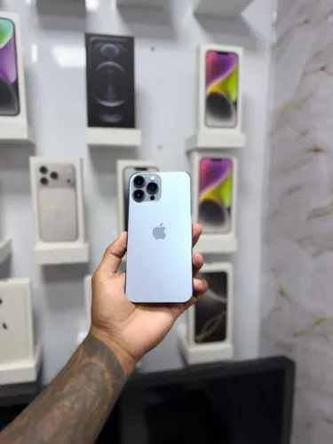 IPHONE 13 PRO MAX 256GB<br>R$ 3.299,00<br>AZUL SIERRA