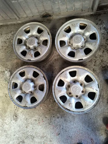 Rodas de aço 16 da Toyota Hilux 