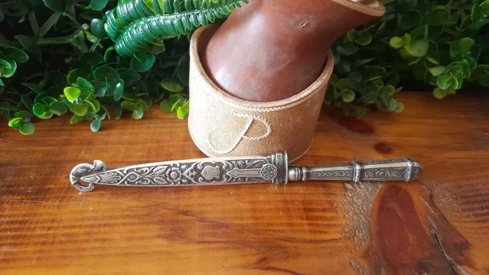 Faca eberle prateada 24cm