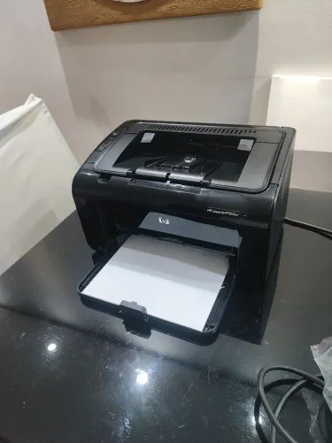 Impressora HP Laser Jet P1002W
