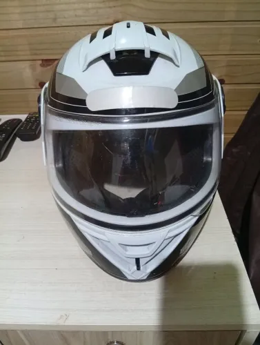 Vendesse capacete