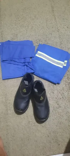 Vendo fardamentos 