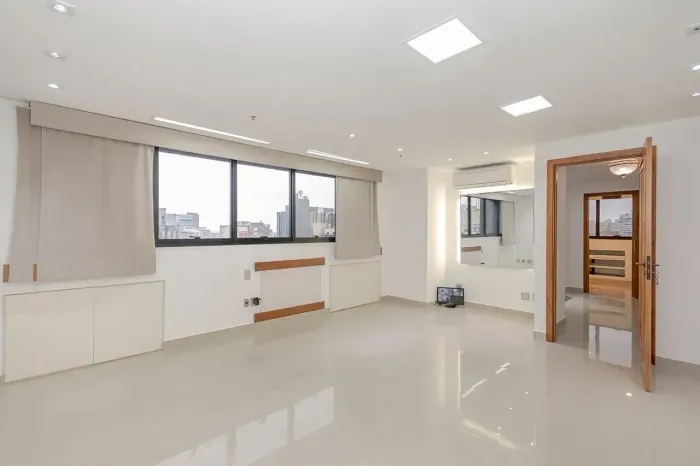 Sala/Conjunto para venda tem 212 metros quadrados em Rio Branco - Porto Alegre - Rio Grand