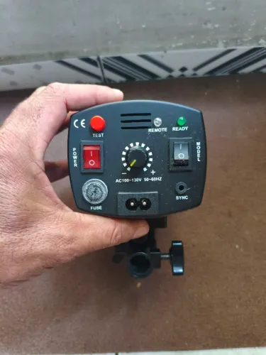 Flash tocha Greika k150 em ótimo estado