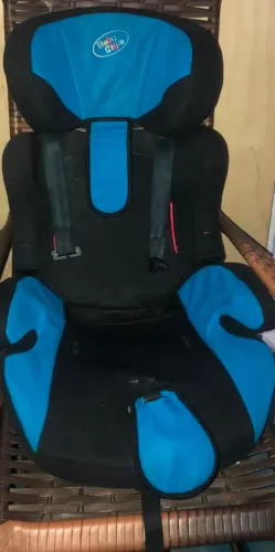 CADEIRINHA DE CRIANÇA PARA AUTOMÓVEL 