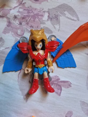 Miniaturas Imaginext mulher maravilha. Cavaleiro e patrulha canina *VALOR NA DESCRIÇÃO*