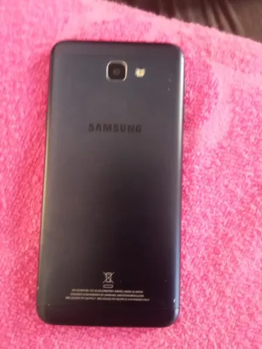 Celular J5