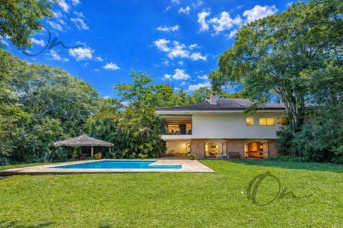Imóvel de luxo em condomínio na cidade de Cotia-SP, Parque Silvino Pereira: 6 quartos, 2 s
