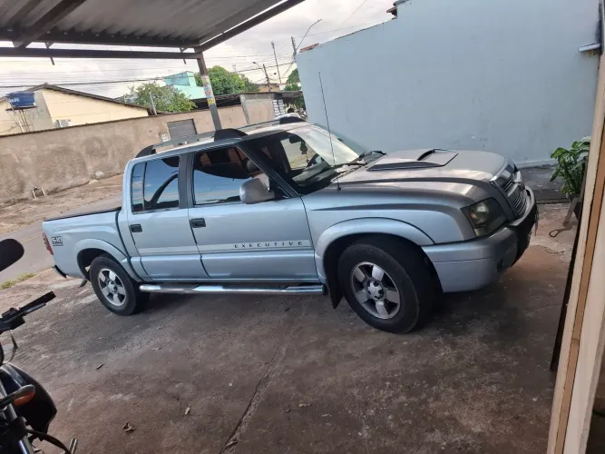 Chevrolet S10 P-up Executive 2.4 MPFI F.power CD 2010