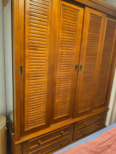 Guarda Roupas Madeira Maciça