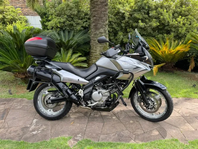 SUZUKI VSTROM 650 Equipada