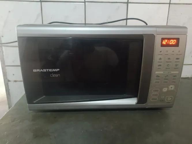 Microondas Brastemp clean 20 litros