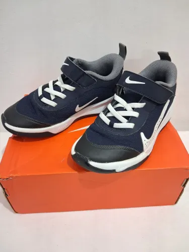 Tenis Nike Omni Multi Court infantil n.28 original