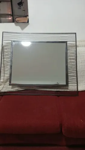 Espelho com moldura de ferro 72 x 61 cm
