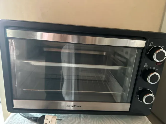 Forno Britânia novo