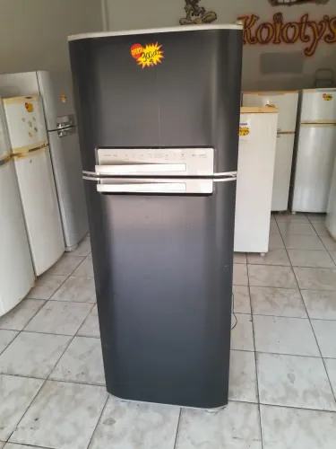 Geladeira Electrolux frost free. Ja incluso a entrega se for Rio preto 17. *