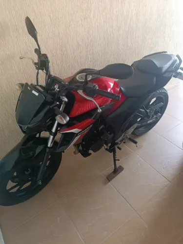 Fazer 250 cc