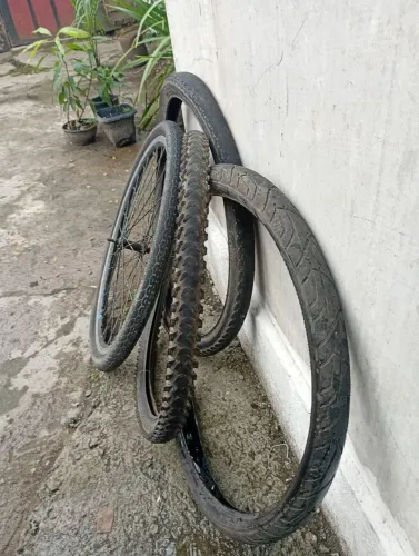 Aro de bicicleta ? completo aro 26 dianteiro 