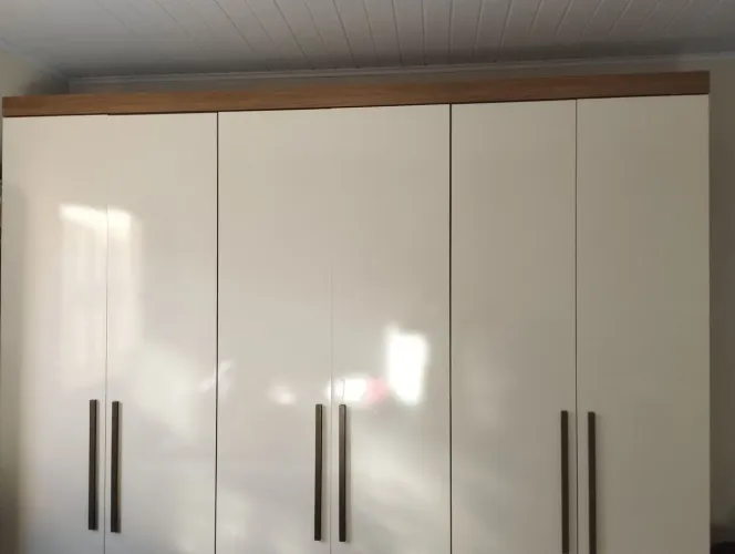 Guarda roupa de casal 2m de comprimento, 700 reais não faço entrega