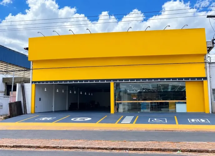 PRÉDIO COMERCIAL PRÓXIMO PÁTIO NORTE ESTRADA DE RIBAMAR