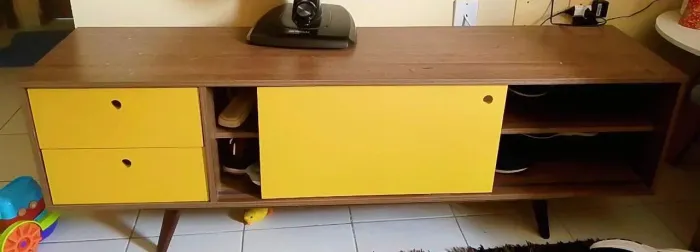 Vende-se esse rack bem zelado 