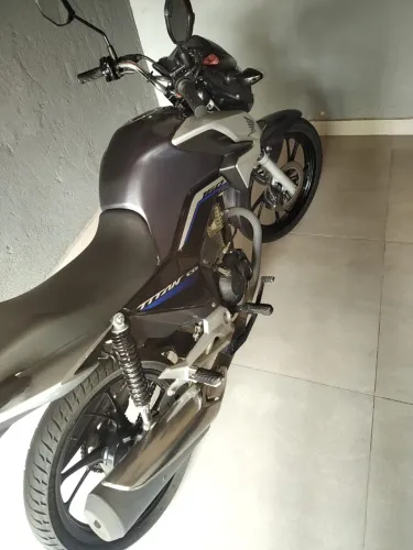 Titan 160 novíssima