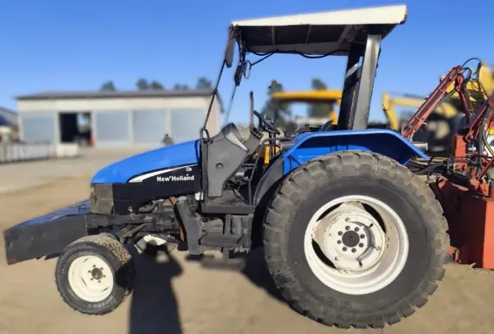 Trator New Holland TL65E