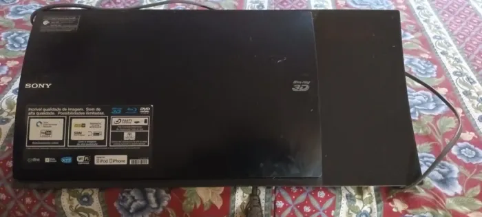 Vende-se caixa de som Home Theater com defeito