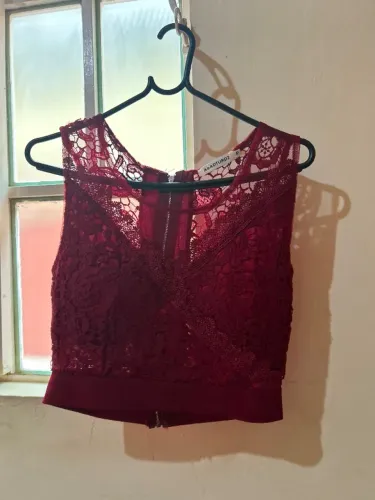 Cropped vinho social