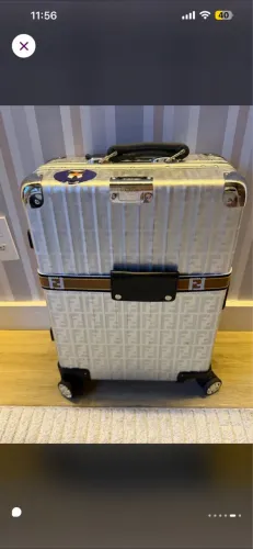 Mala Rimowa Fendi de bordo