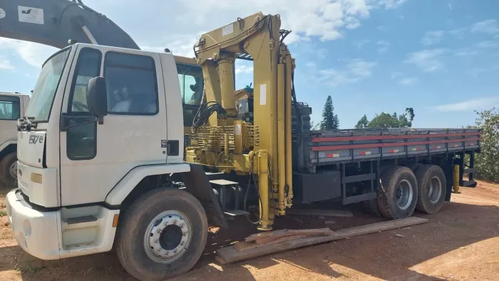 Caminhão Munck 20ton