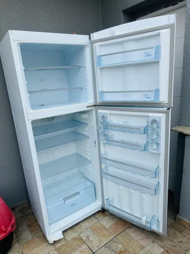 Geladeira Continental duplex 487 litros 