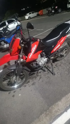 Moto econômica perfeita pro dia dia