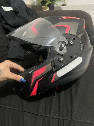 CAPACETE FEMININO