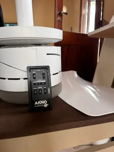 Ventilador de teto, 3 hélices, com controle remoto