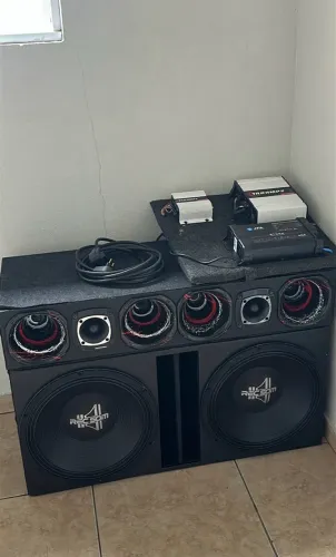 VENDO SOM AUTOMOTIVO