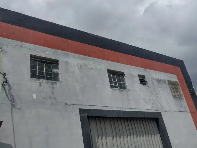 Apartamento no Eldorado (esquina av. João Cesar de Oliveira )