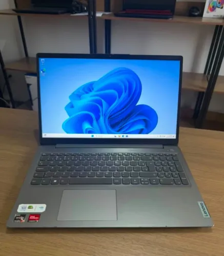 Notebook Lenovo ideapad ryzen5 5500U, 8 gb , Ssd m2 256, full hd